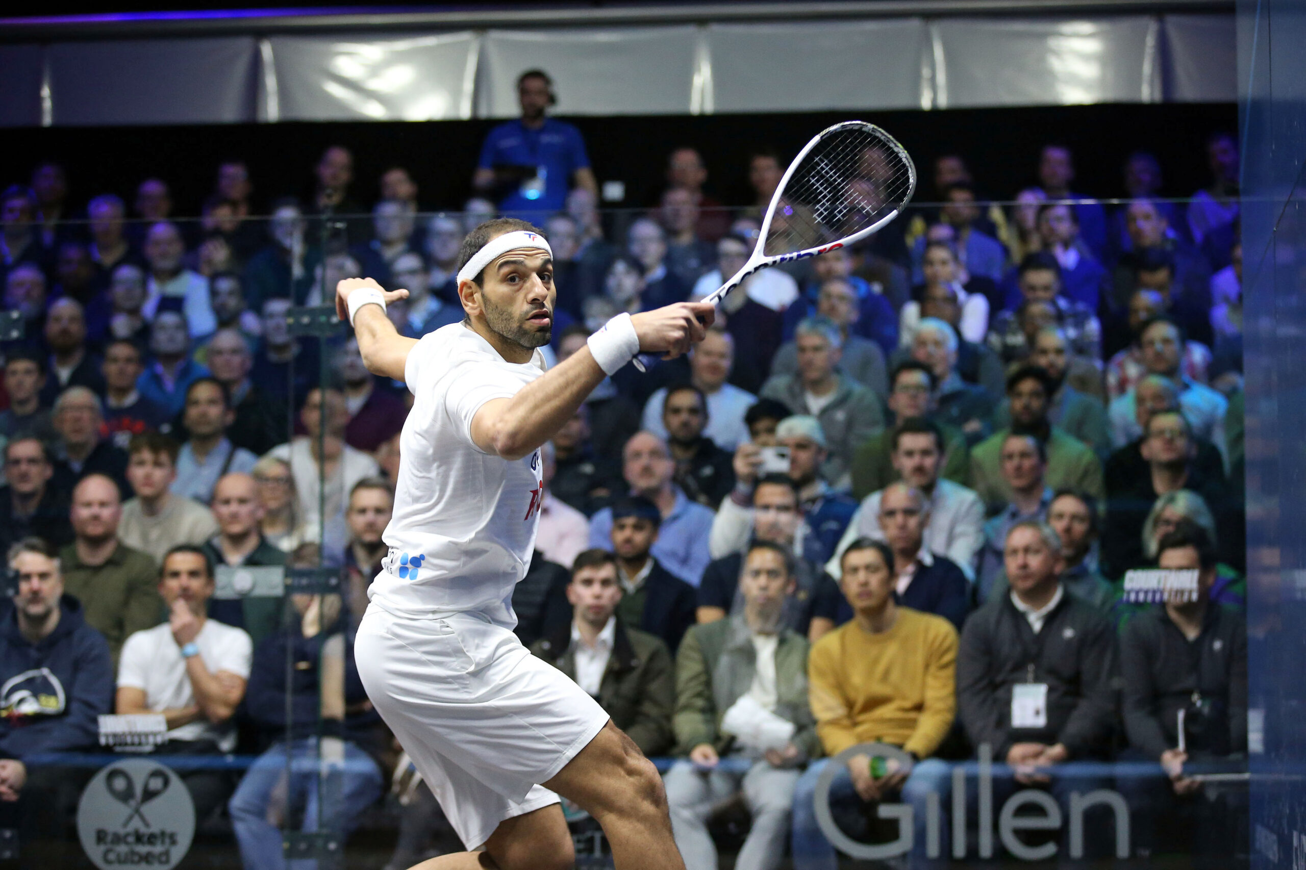 Mohamed ElShorbagy in action during the 2023 Canary Wharf Classic.